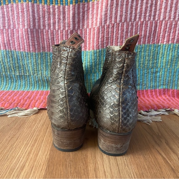 Freebird Salamanca Brown Snake Skin Boots - Picture 2 of 7